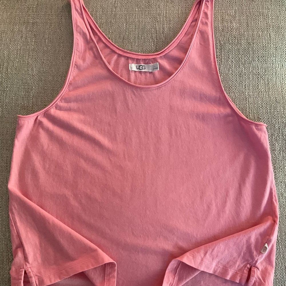 UGG Women’s Sleeveless Tank Top